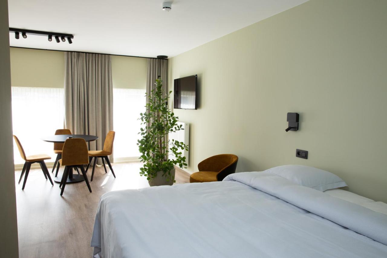 Appart Hotel En Ville バストーニュ エクステリア 写真